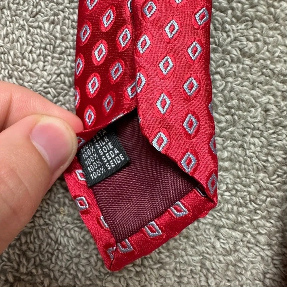 Maties by Caligiuri Red Silk Geometric Diamond Necktie Made in Italy Handmade